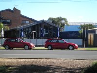 P5040094  Zeally's Bar & Grill, The Esplanade, Torquay.